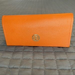 Tory burch sunglasses case
